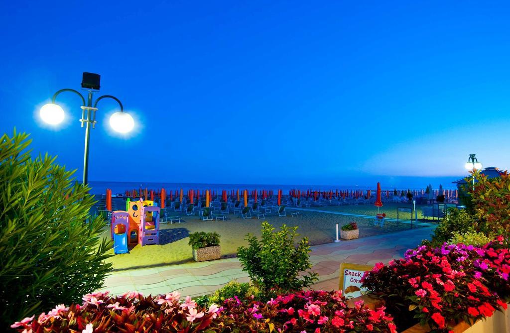 Hotel Corallo Lido di Jesolo Eksteriør billede