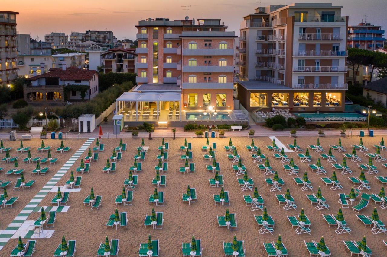 Hotel Corallo Lido di Jesolo Eksteriør billede